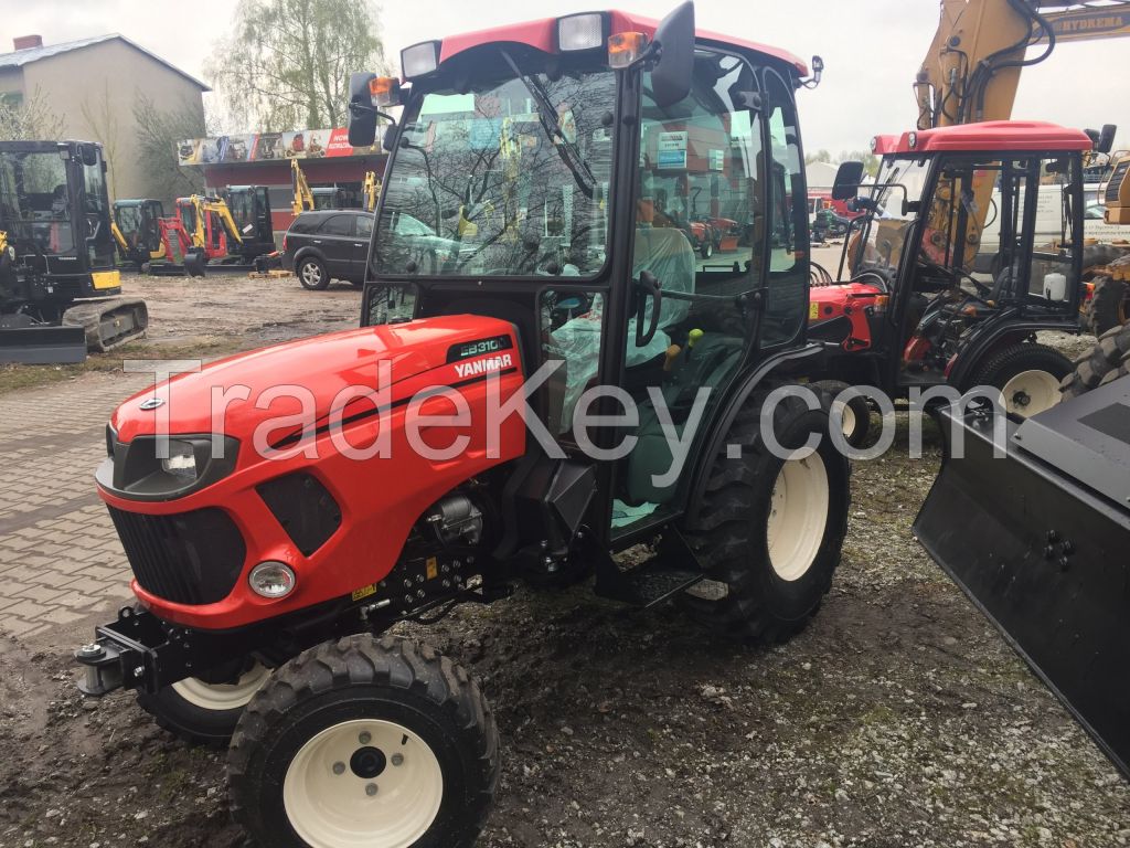 Kubota EB3100 tractor