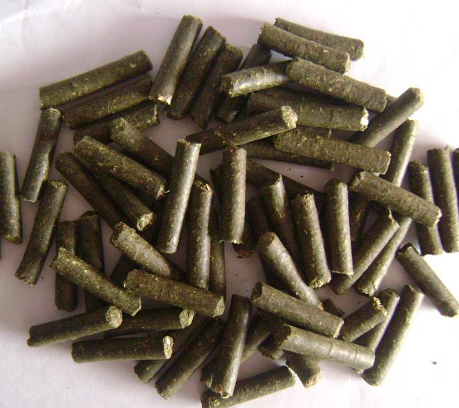 alfalfa pellet