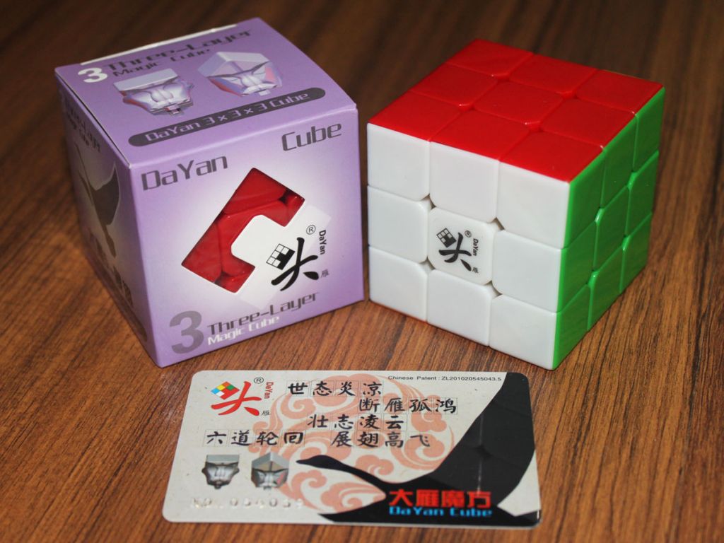 Free shipping! Hotsell Dayan V5 zhanchi 3x3x3 speed cube stickerless colored with ID card