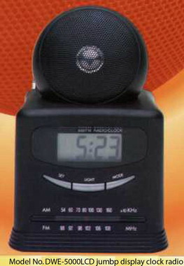 Jumbo display clock radio