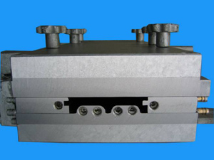 Plastic mould with the most competitive price .