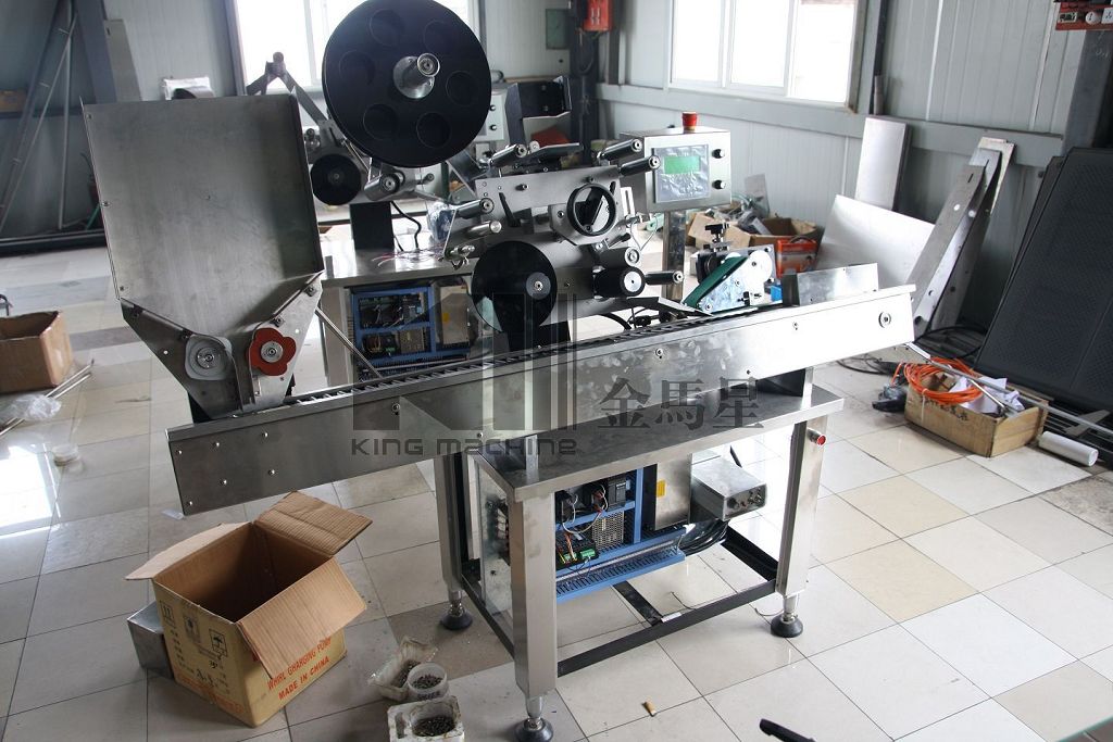 Self Adhesive Labeling Machine