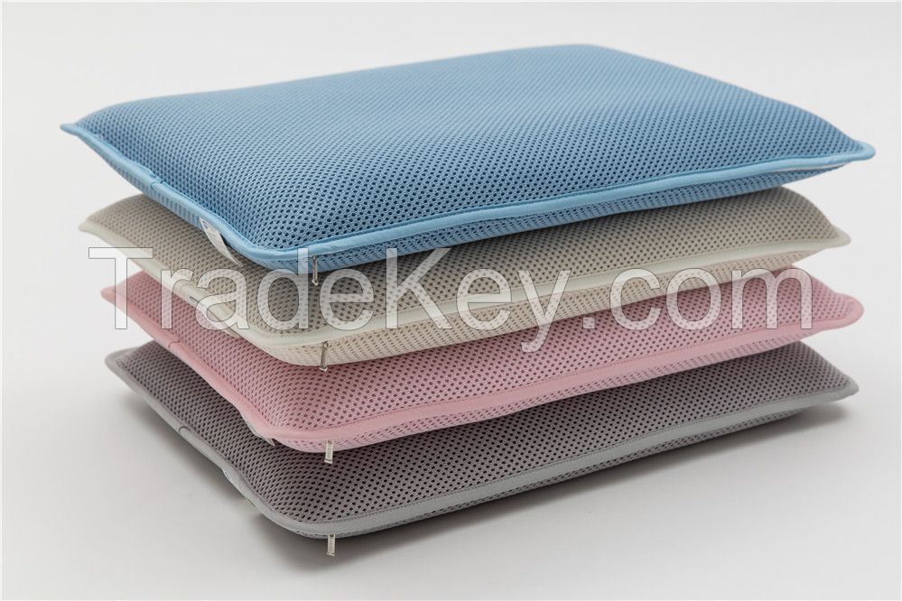 3D SPACER FABRIC PILLOW