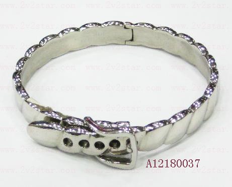 jewelry A12180037