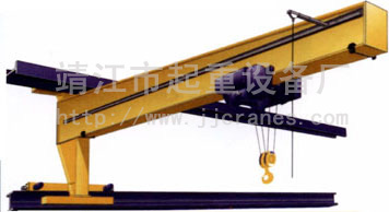 wall slewing crane