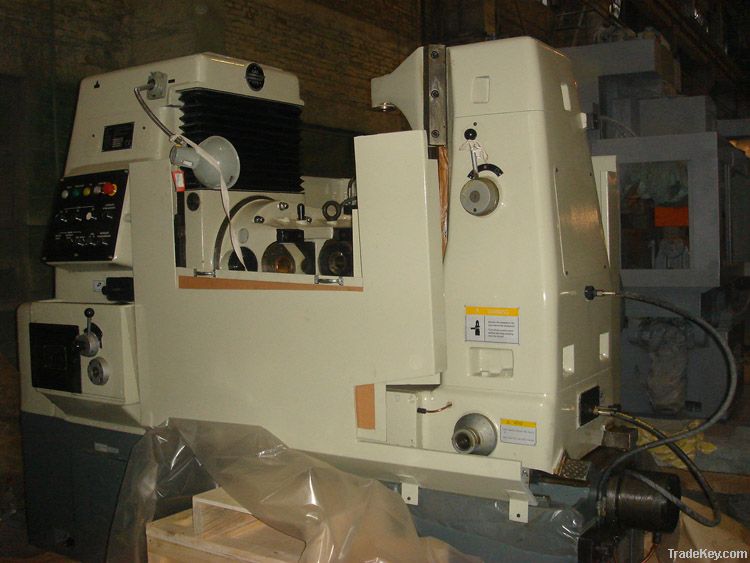 Gear Hobbing Machine