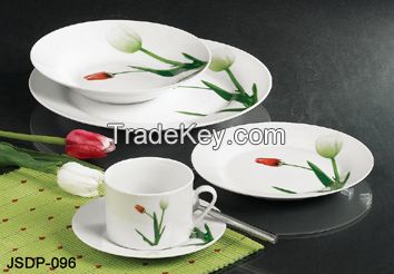 2015 hotsale 125pcs royal gold deisgn bone china dinnerware sets