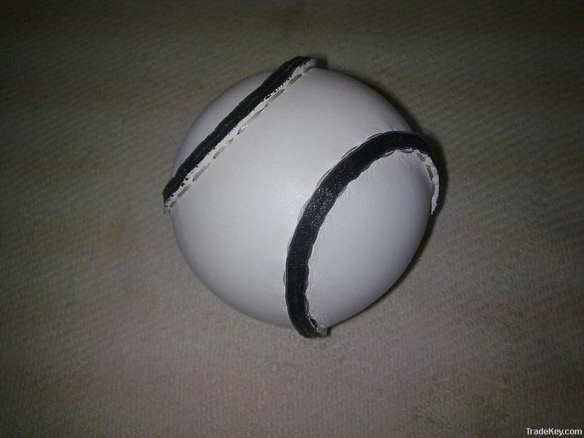 Hurling ball