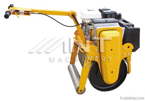 Soil roller compactor