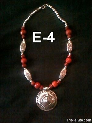 bead pendant necklace