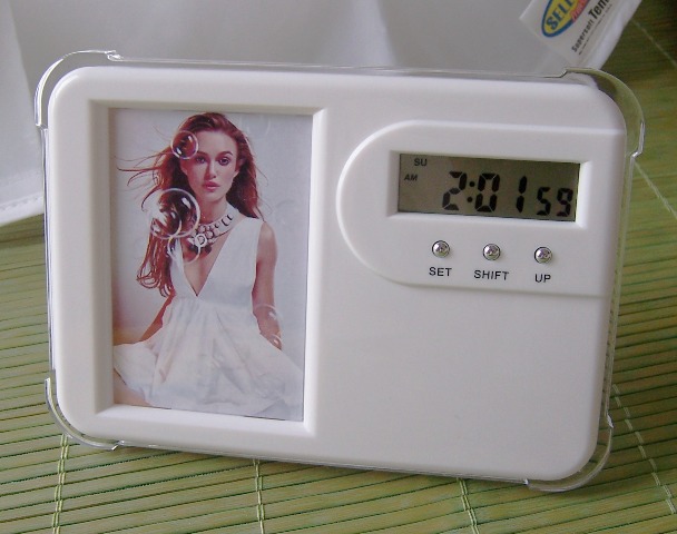 Photo frame with LCD clock