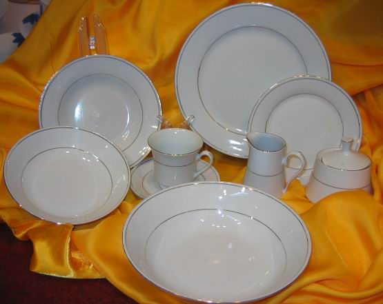 45pcs ceramic dinnerware