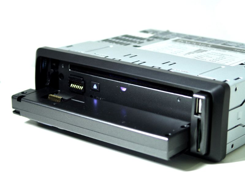 Car DVD (CNA-393)