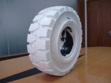 Non Marking Solid Tires (700-12