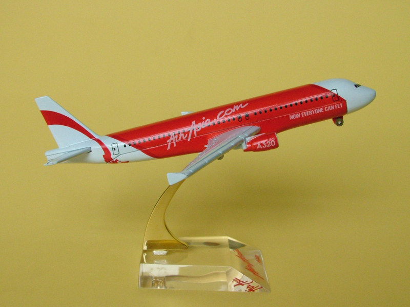 airplane model A320 Air Asia