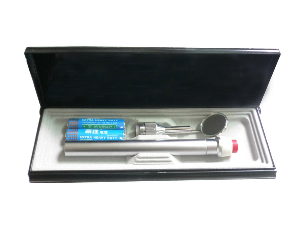 Dental mirror with light supply