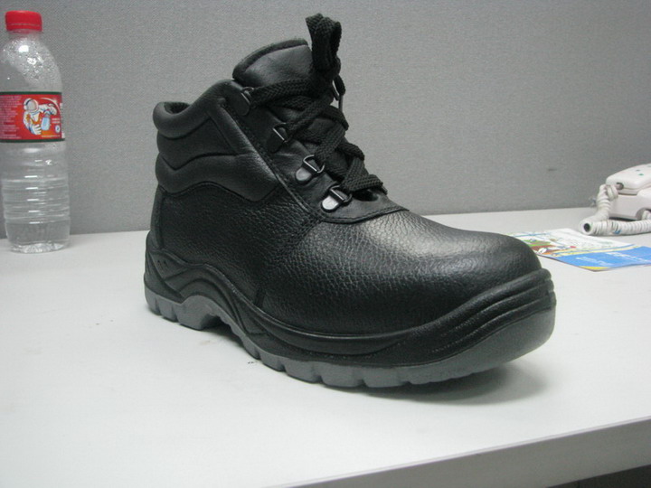 safety shoes