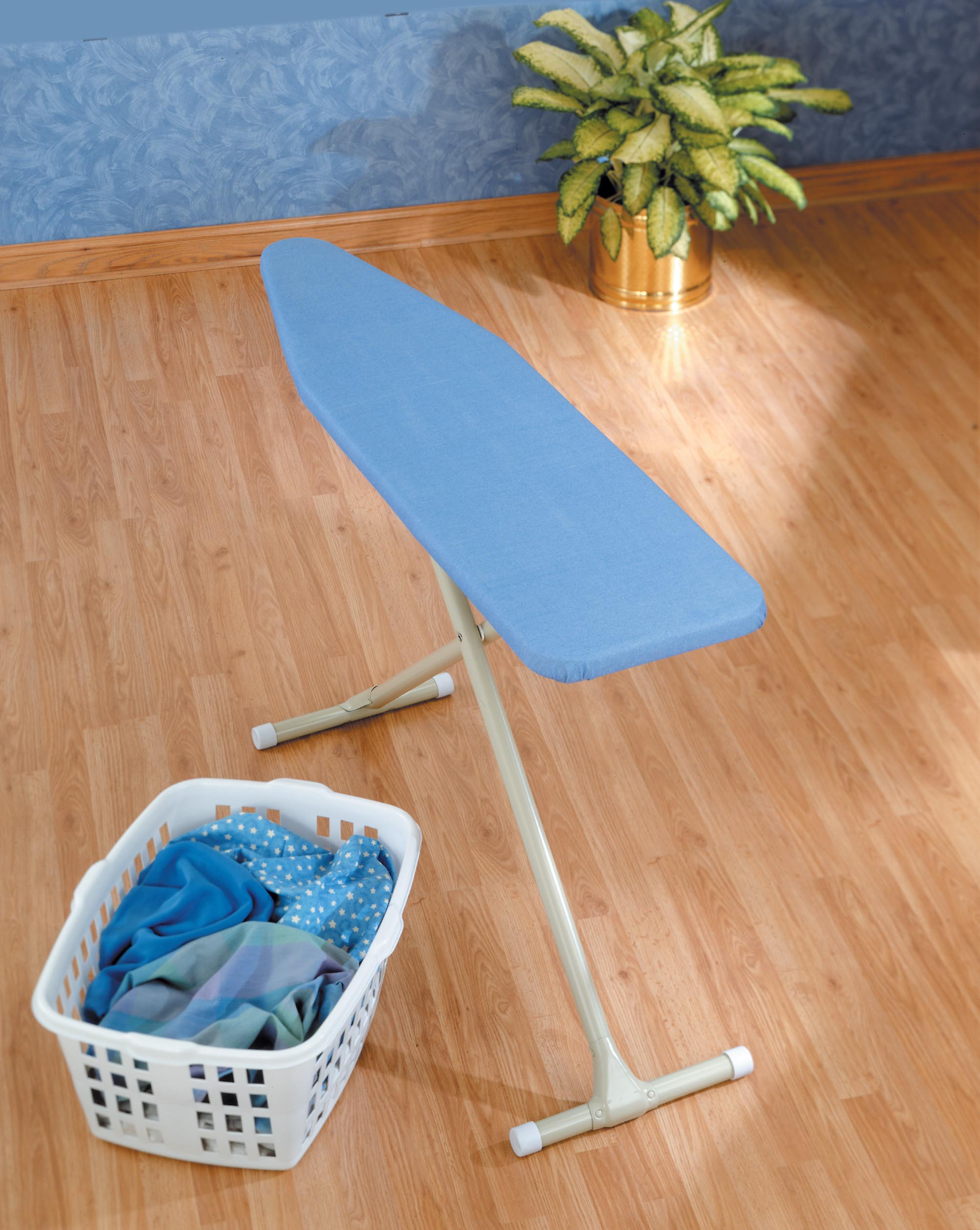 HOMZ Hotel Ironing Board