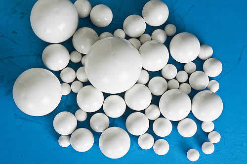 Alumina ceramic ball
