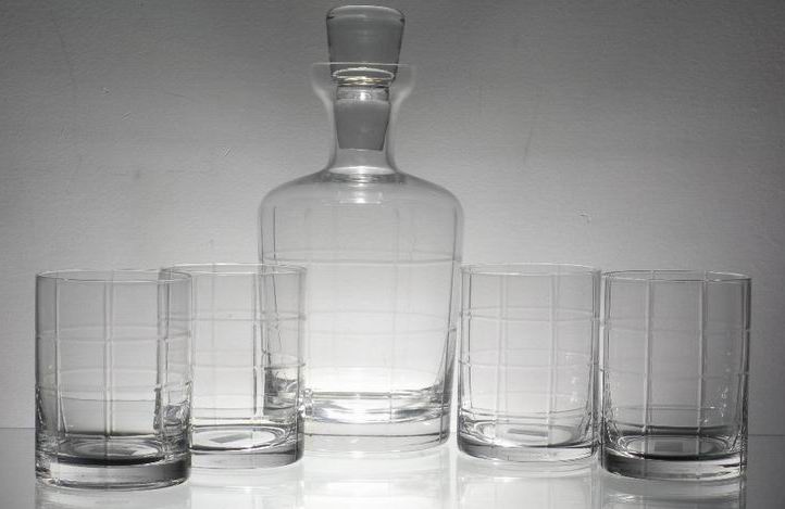 glassware clear glass  bottle+ tumblers with hand cutting