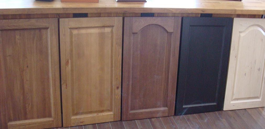 Solid wood kitchen cabinet door