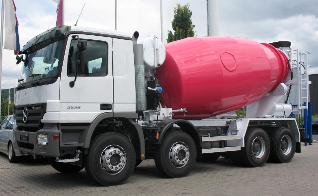 Truck Mixer Mercedes with 10 mÂ³, NEW