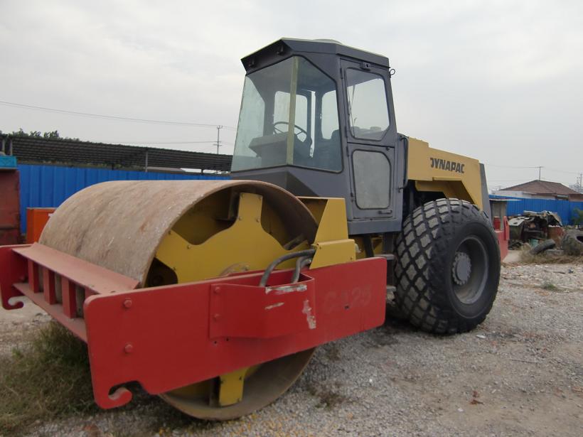 sell used dynapac road roller CA25D