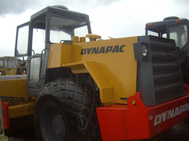 sell used dynapac road roller CA30D