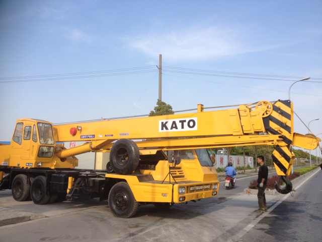 25T KATO truck crane, mobile crane, mount truck crane NK250E