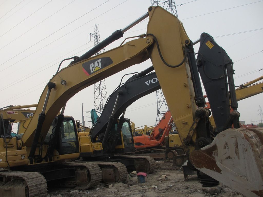 336D used caterpillarr track excavator