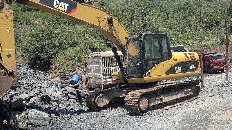 323D used Caterpillarr excavator for sale