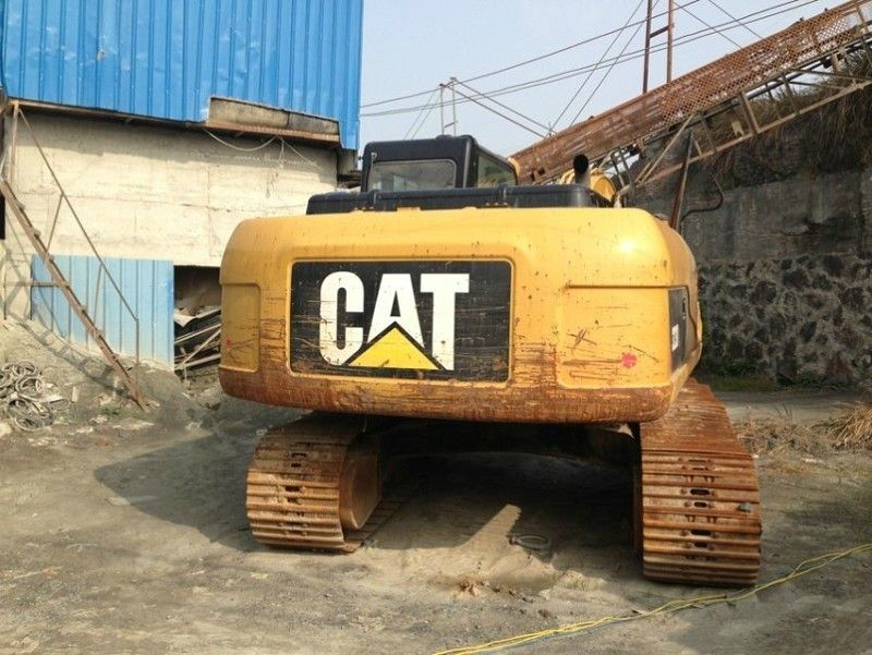 323D ccaterppilar excavator for sale in dubai used