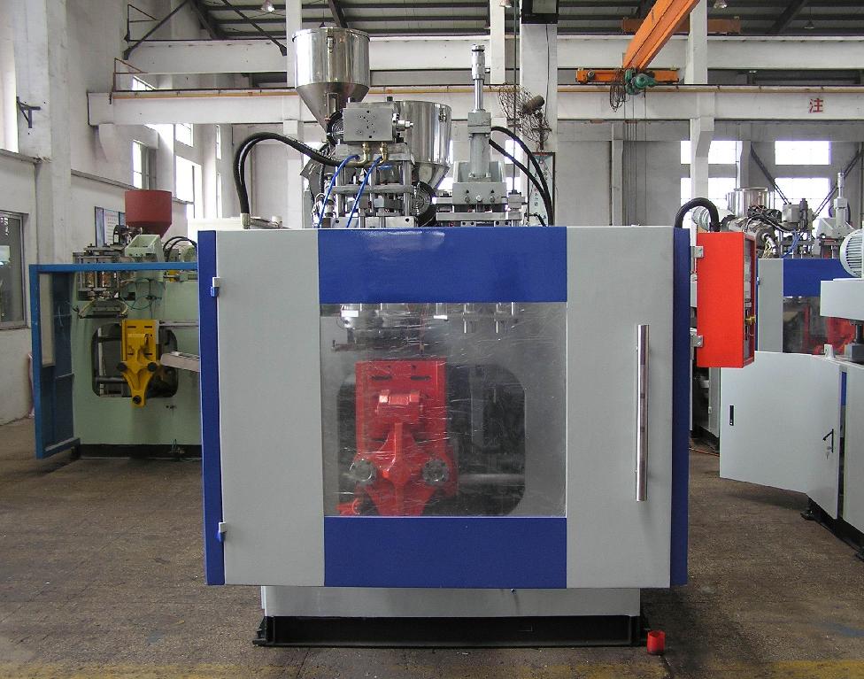 blow molding machine