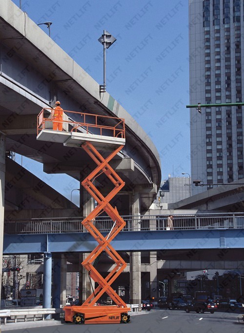 AERIAL WORKING PLATFORM