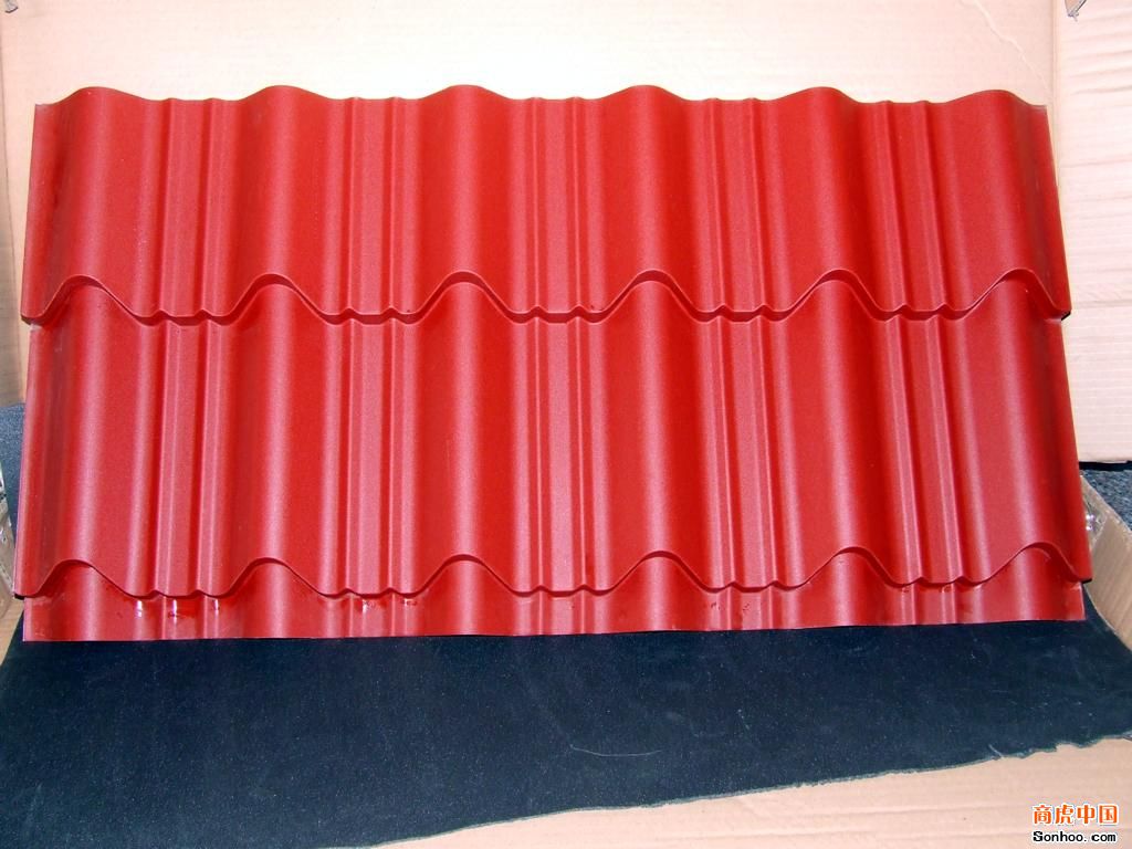 corrugated steel panel