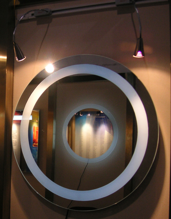 lighted fog-free mirror cabinet