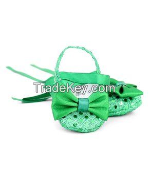 Emerald green soft sole baby shoes booties