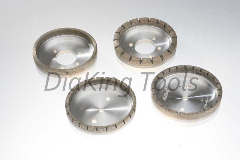 Diamond metal wheel