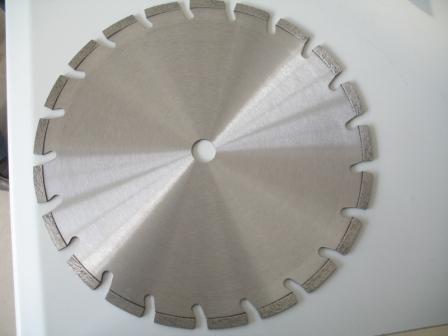 Laser saw blade for cement