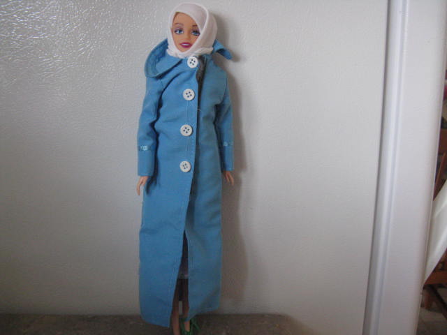 leen talking Muslim doll