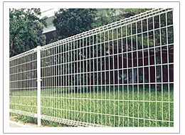 Wire fencing