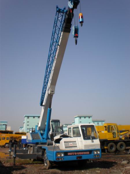 TADANO 25ton truck crane