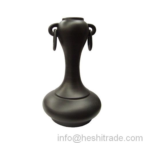 Black pottery Vase