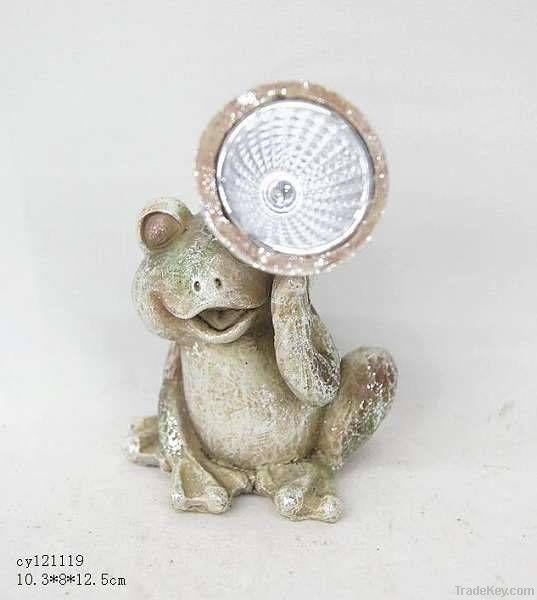 polyresin frog with solar light decoration