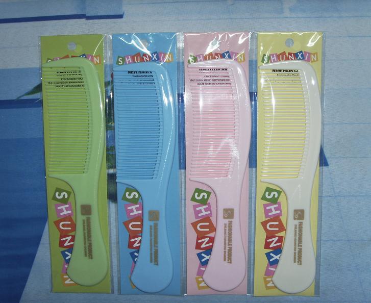 plastic comb