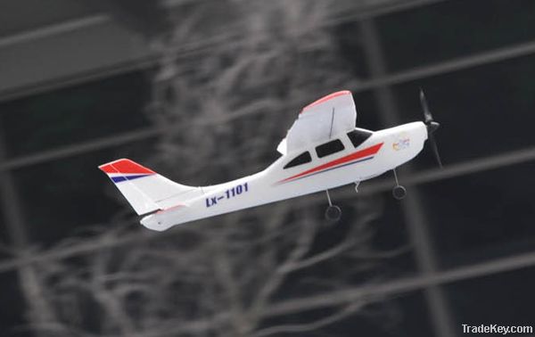 RC MODEL PLANE