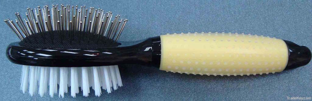 Memory gel grip multifunctional brush