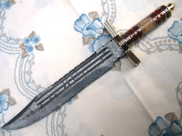 Hunting knife