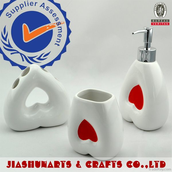 Ceramic bathroom accessories set