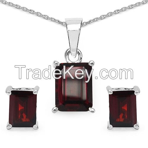 4.25CTW Genuine Garnet .925 Sterling Silver Pendant Set